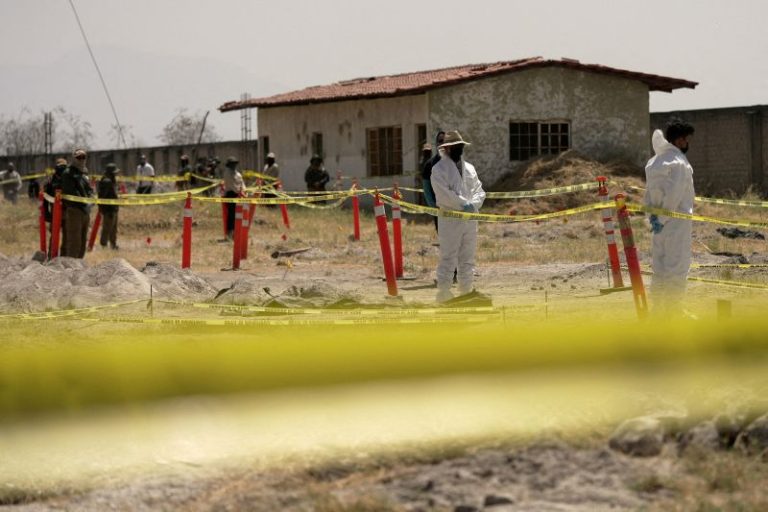 Mother and son who helped expose ‘extermination camp’ killed in Jalisco, Mexico