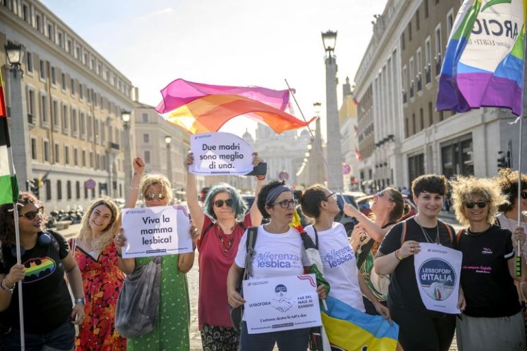 Lesbian mothers win legal status in Italy IVF ruling