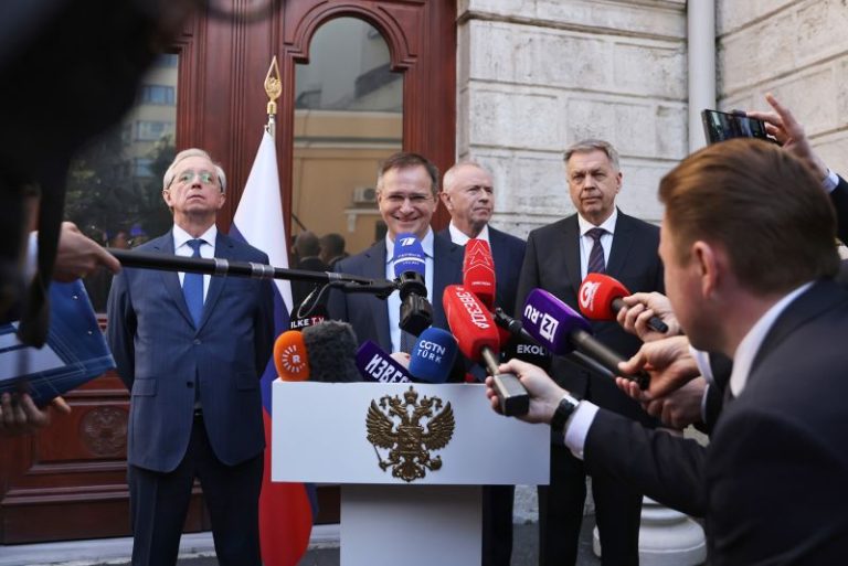 The Russia-Ukraine peace process is going exactly how Moscow wants it to: slowly